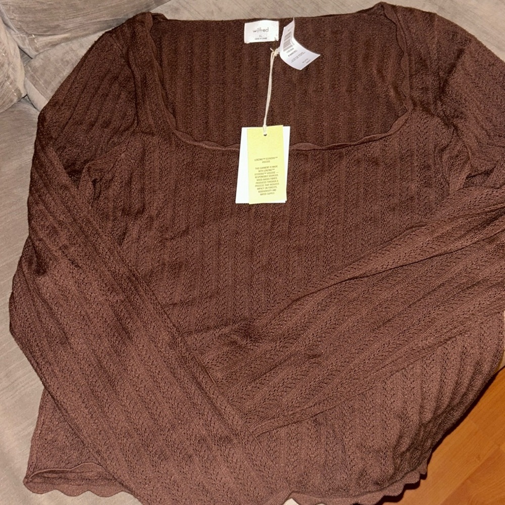 NWT Wilfred Parcel Sweater